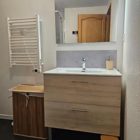 Le Nomézia Apartamento *